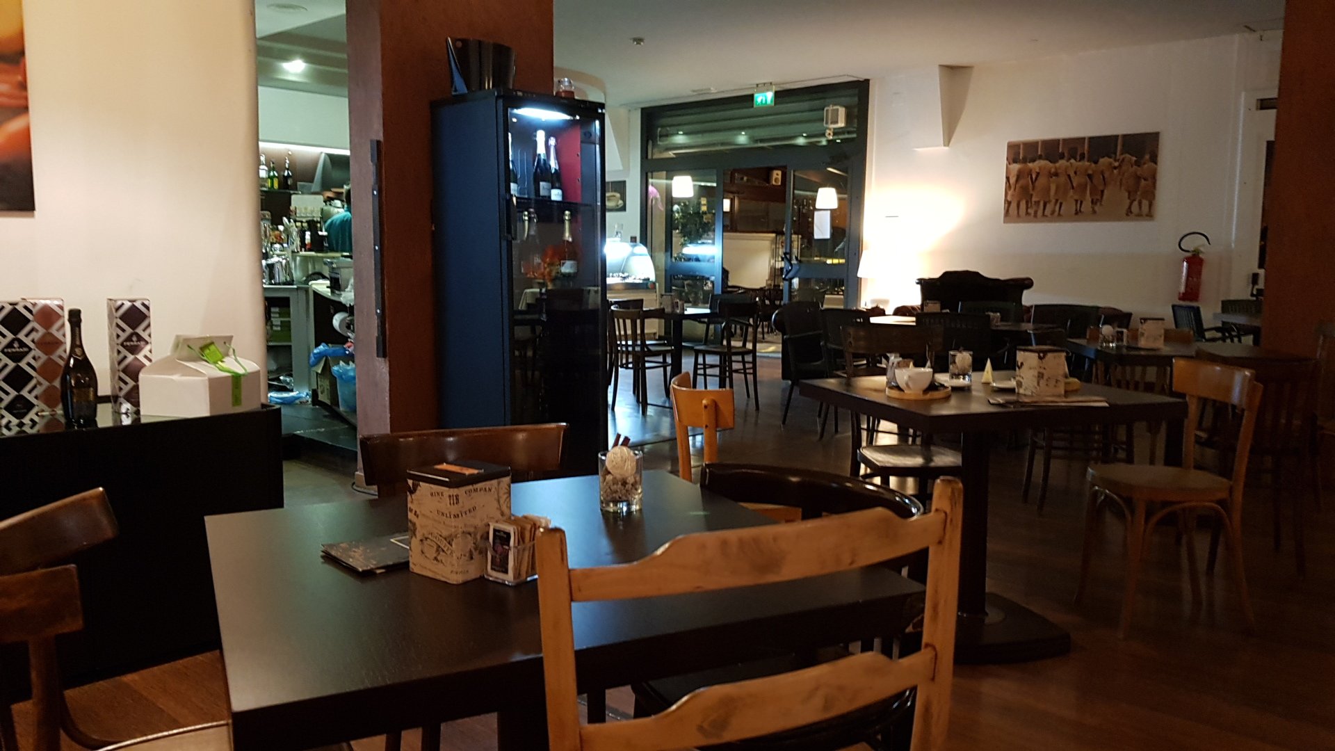Kalua Risto & Lounge Bar - Caffetteria, cocktail e aperitivi